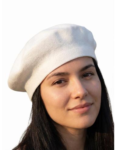 BOINAS BLANCAS DE INVIERNO ESTILO PARISINO MUJER | MODA OTOÑO