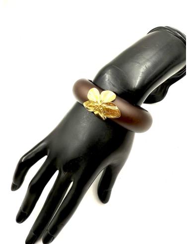 PULSERAS MARRONES BRAZALETES ANCHOS Y FLOR DORADA | MODA TRIBAL