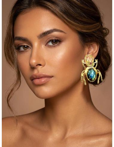 PENDIENTES ESCARABAJOS DORADOS Y PIEDRA VERDE LABRADORITA | MODA