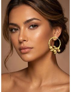 PENDIENTES DORADOS DE AROS CON PERLAS | JOYITAS ELEGANTES DE MUJER 2