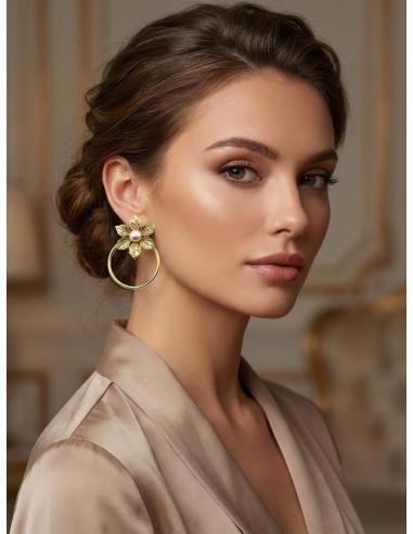 PENDIENTES DE AROS DORADOS Y FLOR CON PERLA | INVITADA BODA