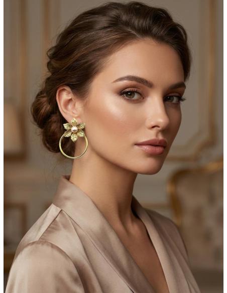 PENDIENTES DE AROS DORADOS Y FLOR CON PERLA | INVITADA BODA