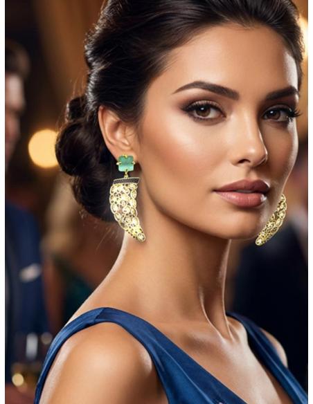 PENDIENTES DE COLMILLO CON PEDRERIA VERDE AGUA | JOYA DISEÑO