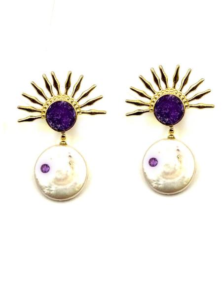 PENDIENTES DE PERLA CON SOL DORADO Y DRUSA MORADA | BODAS Y EVENTOS
