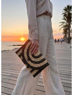 CARTERAS VERANIEGAS DE RAFIA EN NEGRO Y DORADO | BOLSOS MODA 2