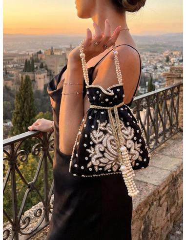 BOLSOS DE ASA DE MANO LIMOSNERA NEGRA CON PERLAS | INVITADA,MADRINA