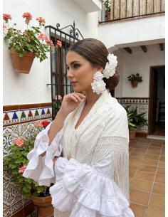 PENDIENTES INVITADA BLANCOS FLORES GRANDES DE TELA | ESTILO FLAMENCA 2