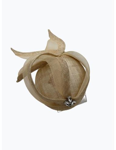 TOCADO INVITADA BODA CASQUETE BEIGE CON PEDRERIA | MADRINA
