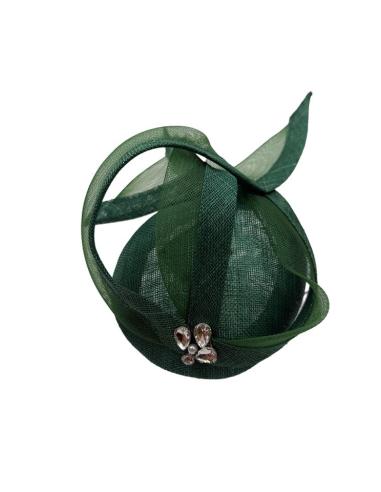 TOCADO INVITADA BODA CASQUETE VERDE CON PEDRERIA | MADRINA