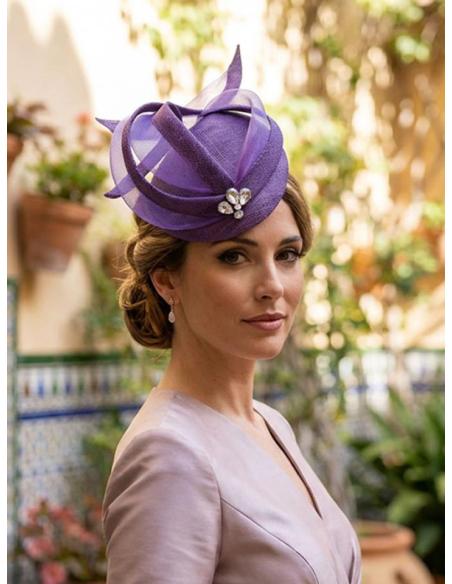 TOCADO INVITADA BODA CASQUETE MORADO CON PEDRERIA | MADRINA