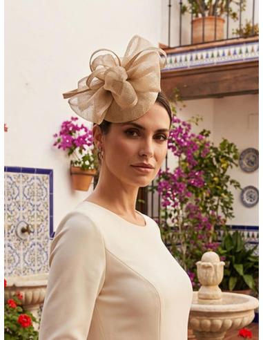 TOCADO BODA BEIGE ORO SOFISTICADO CASQUETE | INVITADA MADRINA