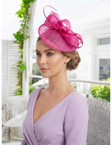 TOCADOS BODA FUCSIAS CON ELEGANTE LAZADA Y RAQUI | MADRINA E INVITADA