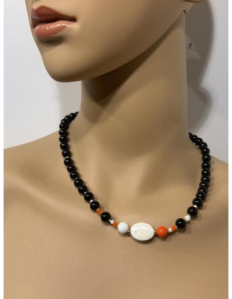 COLLARES DE MUJER NEGROS CORTOS CON CORAL | DE PIEDRA