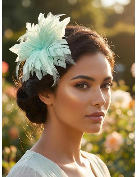 TOCADO DE INVITADA DE BODA VERDE AGUAMARINA | BROCHE MADRINA