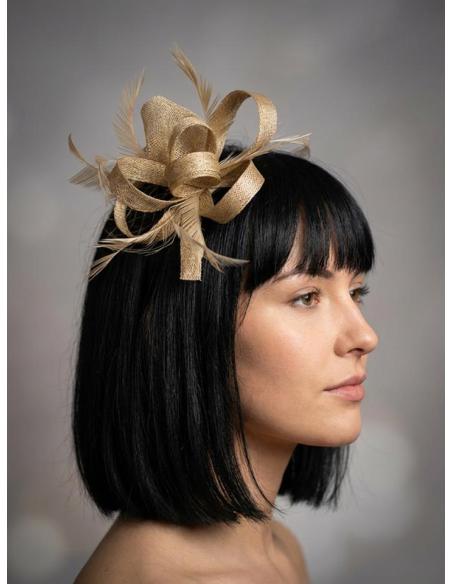 TOCADO INVITADA Y MADRINA DE BODA DORADO OCRE PEQUEÑO | BROCHE BAUTIZO