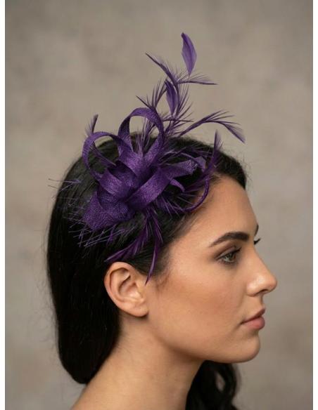 TOCADO INVITADA Y MADRINA DE BODA EN MORADO | BROCHE BAUTIZO