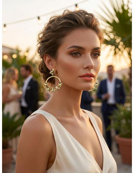 PENDIENTES DE AROS LARGOS DORADOS CON FLOR Y PERLA | MUJER DIA