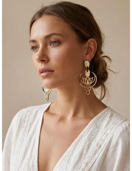 PENDIENTES LARGOS Y GRANDES CAMEL CON FLOR DE LOTO | JOYA ASTA CASUAL