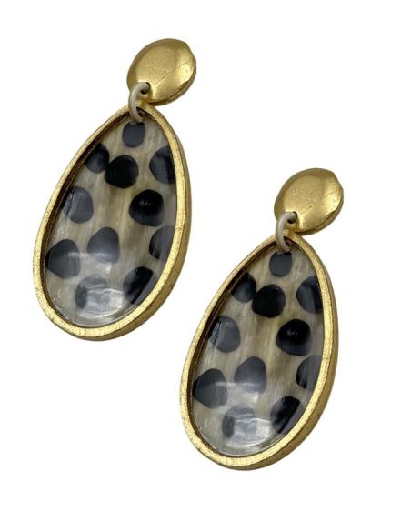 PENDIENTES LARGOS LAGRIMA DORADA CON MOTAS NEGRAS | ANIMAL PRINT