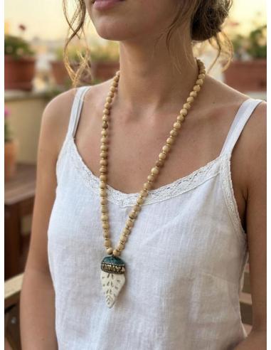 COLLARES LARGOS BEIGE CON COLMILLO ARTESANAL HUESO | TRIBAL BOHO