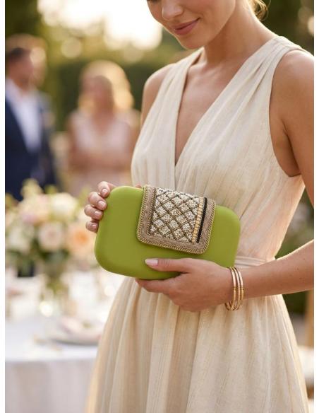 BOLSO INVITADA VERDES PISTACHO CON SOLAPA DECORADA | CLUTCH VERANO