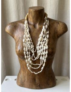 COLLARES LARGOS BLANCOS CON CARACOLAS MARINAS | MODA MUJER VERANO