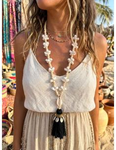 COLLARES LARGOS DE CONCHAS BLANCO Y BEIGE | ROSARIO IBICENCO 2