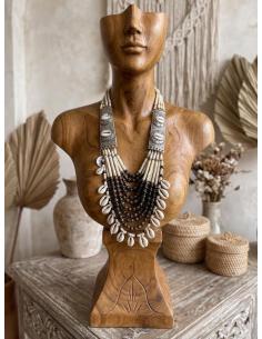 COLLARES LARGOS BLANCOS Y MARRONES CON CONCHAS | PIEDRA Y HUESO