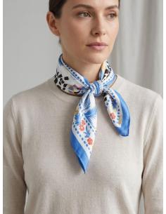 PAÑUELOS CUELLO MUJER AZULES CON ESTAMPADO FLORAL | MODA CASUAL 2