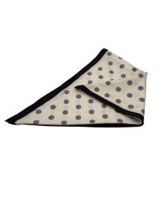 PAÑUELOS DE MUJER BLANCOS Y NEGROS CON LUNARES | MODA CASUAL 2