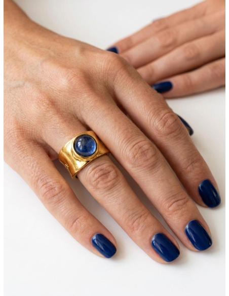 ANILLOS DORADOS CON PIEDRA AZUL MARINO LAPISLAZULI | JOYA ELEGANTE