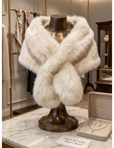 ESTOLA BLANCA PELO IDEAL PARA A NOVIAS | OTOÑO INVIERNO 2