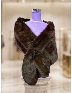 ESTOLA MARRON CHOCOLATE PELO PARA INVITADA Y MADRINA DE BODA | OTOÑO INVIERNO 2