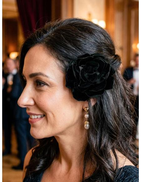 FLORES NEGRAS DE TERCIOPELO PARA EVENTOS | BODA OTOÑO INVIERNO