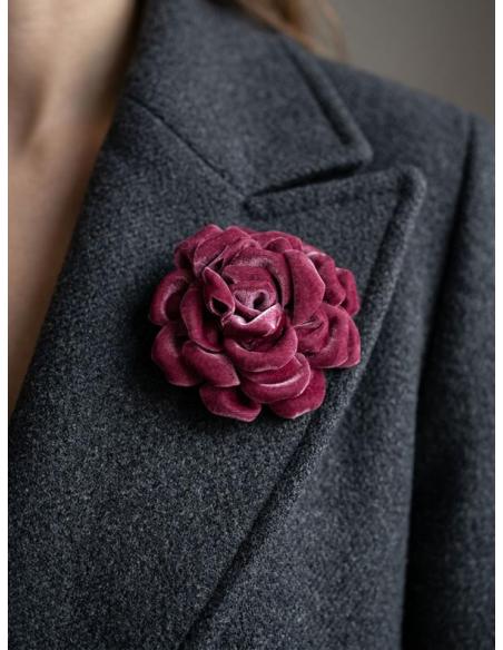 FLOR ROSA CARMESI FACILES DE CONJUNTAR | COLORES DE MODA